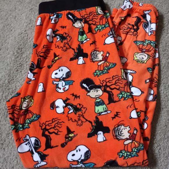 Peanuts Halloween lounge pants/ON HOLD - Picture 3 of 7